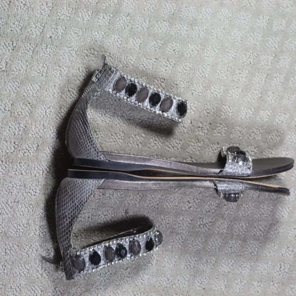 NWOT Vince Camuto Gret Size 9B Jeweled Silver Ankle Strap Sandals - Picture 4 of 6